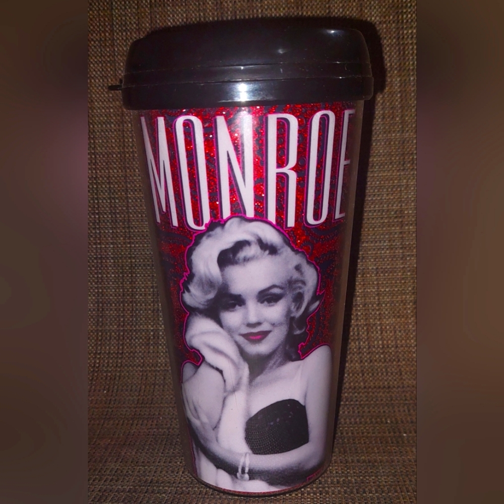 Marilyn Monroe Red Sparkly Tumbler Cup - Picture 1 of 3